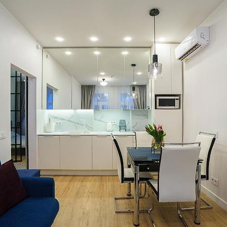 Moder Chic Apartment In Center-Prime Rentals Kaunas Luaran gambar