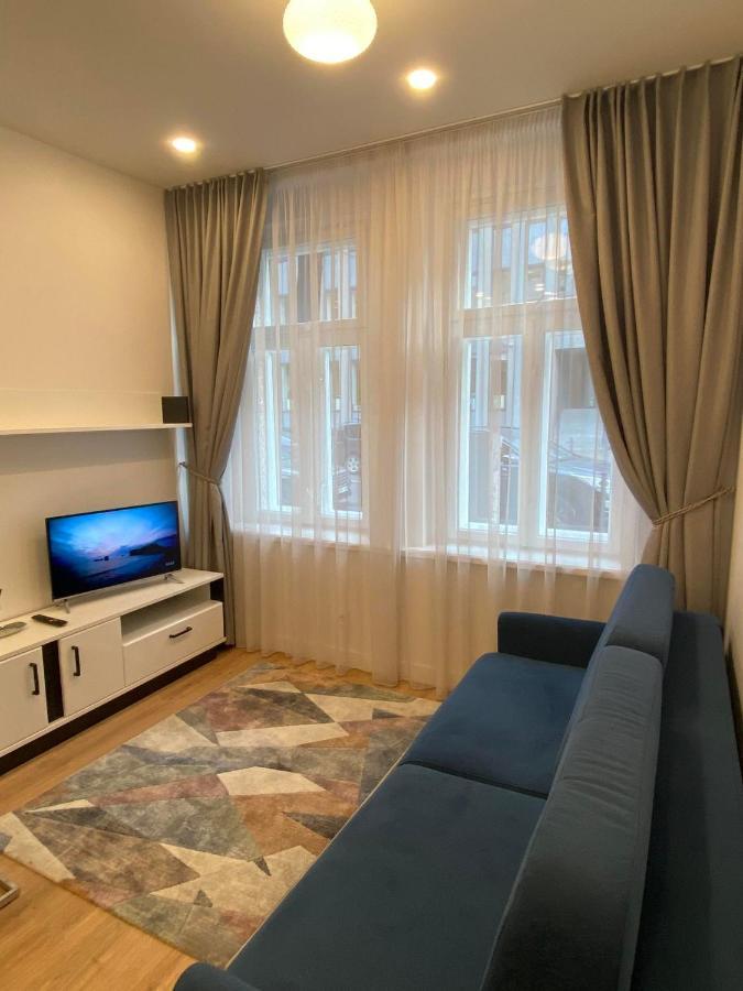 Moder Chic Apartment In Center-Prime Rentals Kaunas Luaran gambar