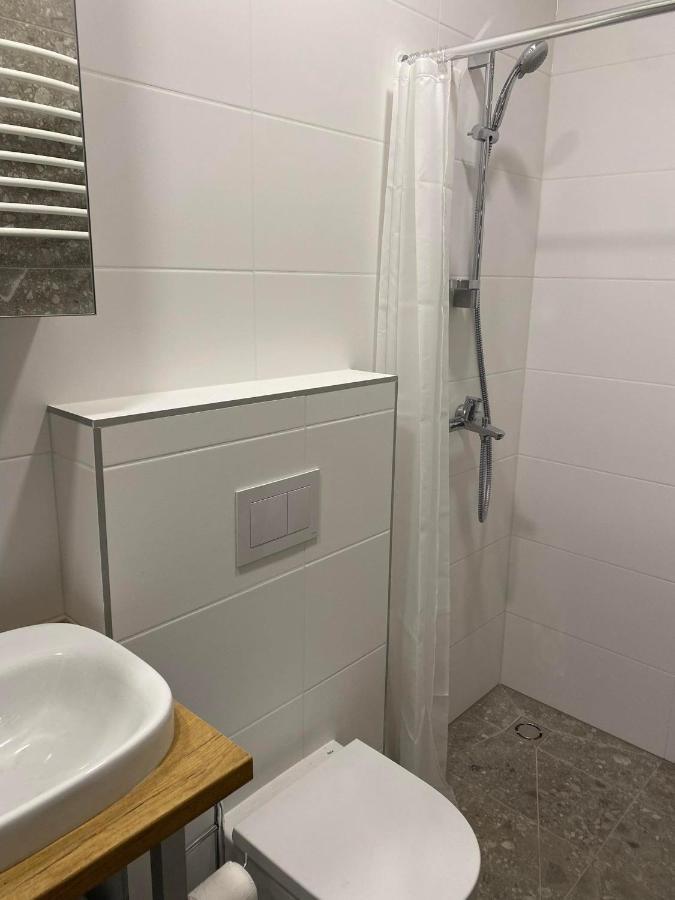Moder Chic Apartment In Center-Prime Rentals Kaunas Luaran gambar