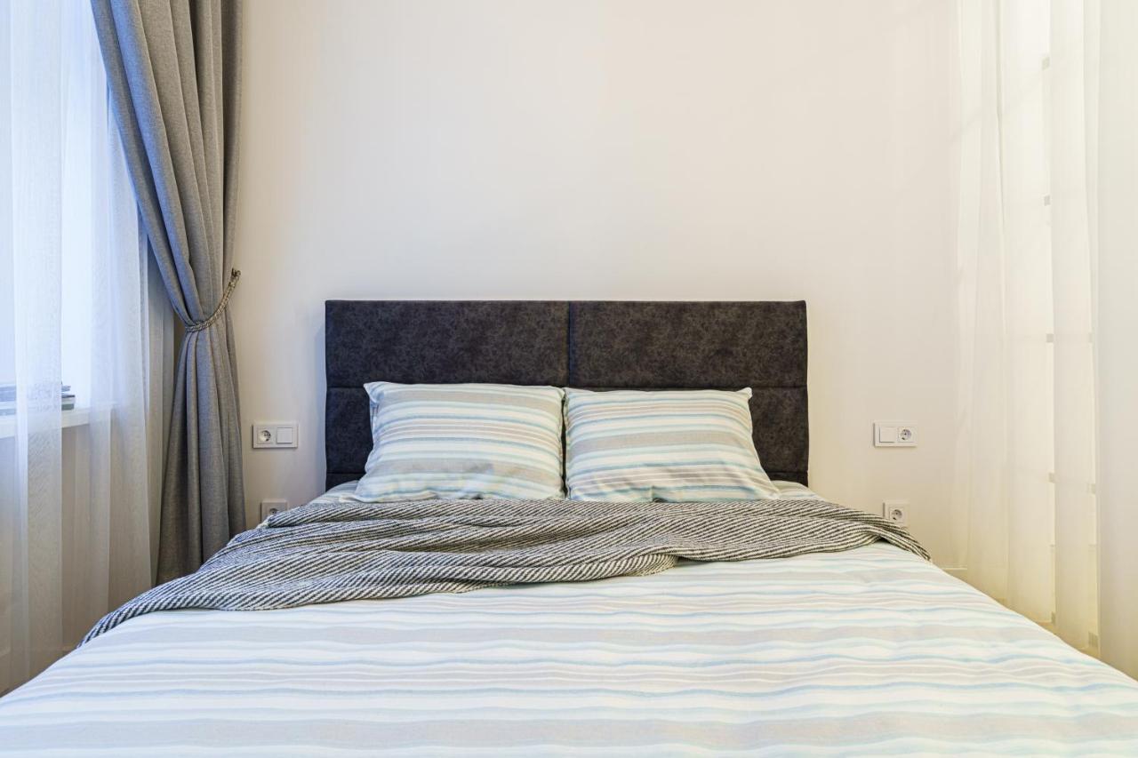 Moder Chic Apartment In Center-Prime Rentals Kaunas Luaran gambar
